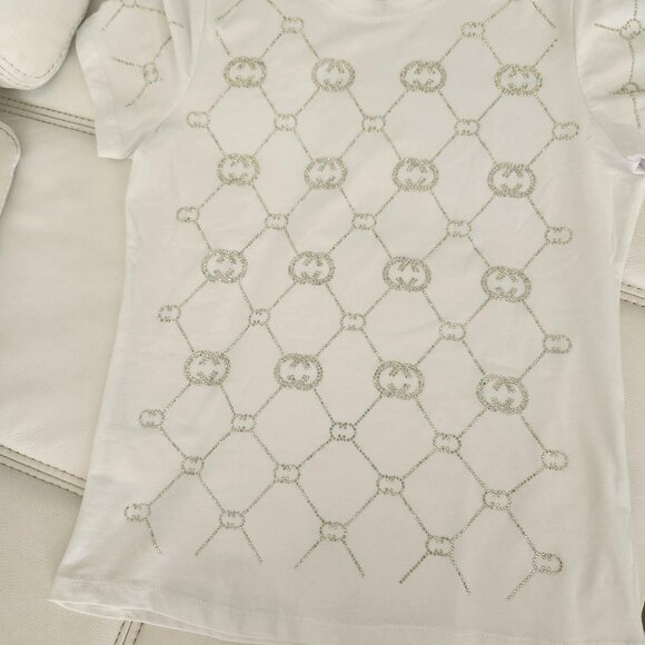 T-Shirt - Picture 4 of 4